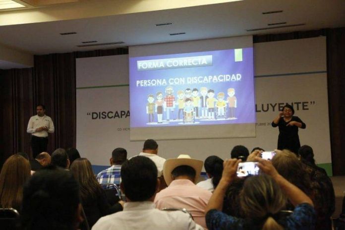 SGG-036-2018.-Capacitan a servidores públicos sobre discapacidad y lenguaje incluyente (2)