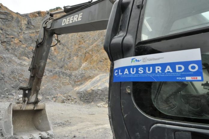 SDU-058-2018.-Clausura Gobierno de Tamaulipas banco de materiales en Victoria (3)