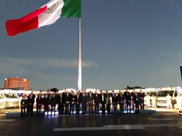 SST-084-2018.-Cuenta sistema estatal de salud con 3 nuevas ambulancias (2)