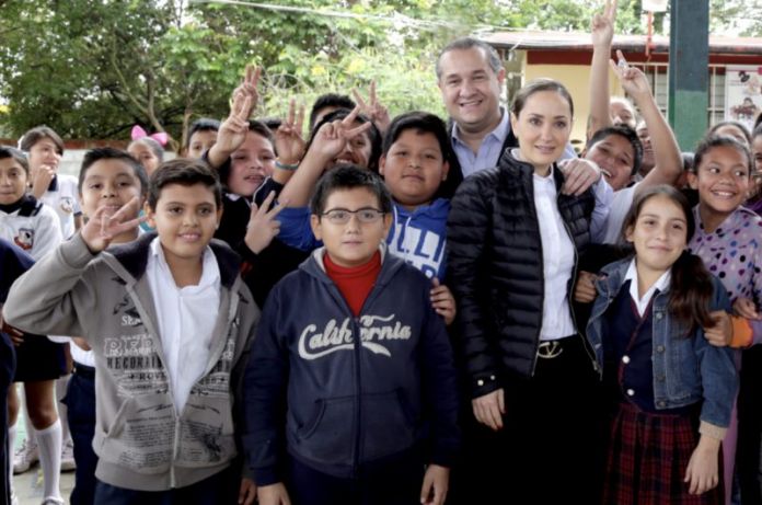 581EBB27-BFBB-448F-9C26-E4B9F4B6AC26