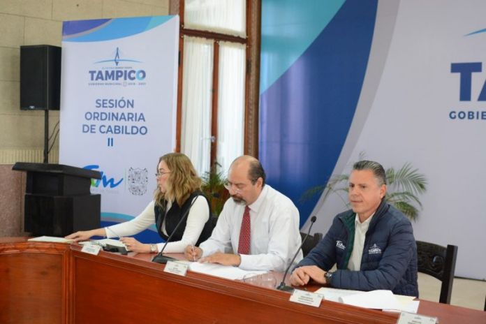 5D22B881-0B99-4ACB-976A-71010804BA27