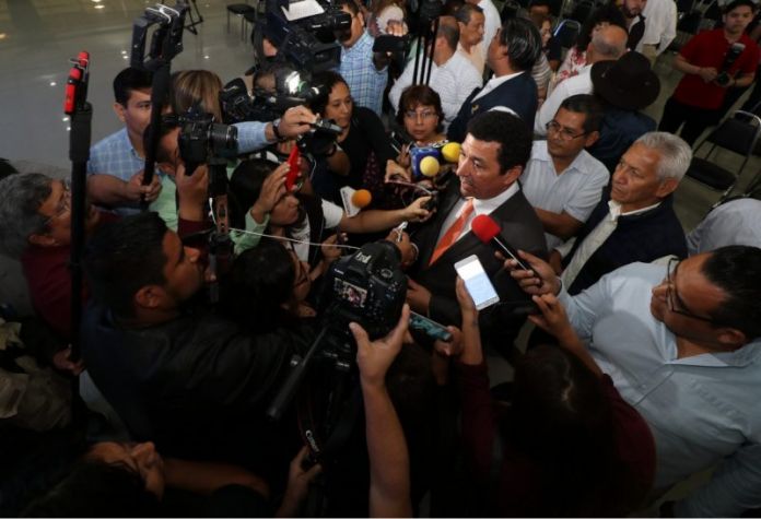 618A9431-7A69-48DF-A7D4-94ECC7E091F3