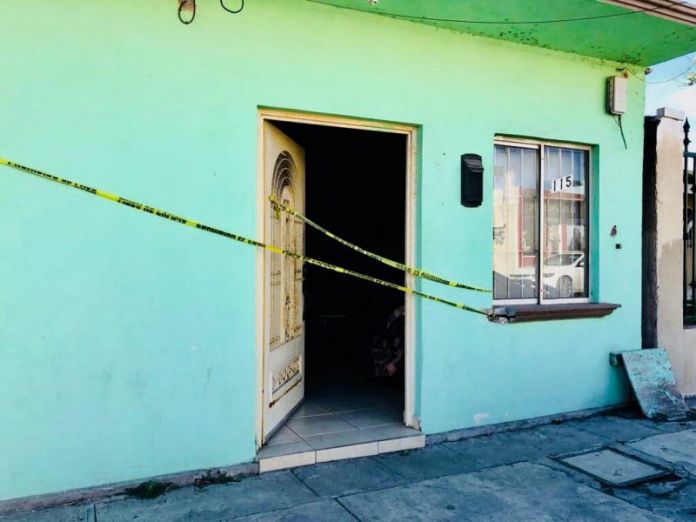 3F27D2F8-38BA-474B-BA33-0B33D3C6E81B