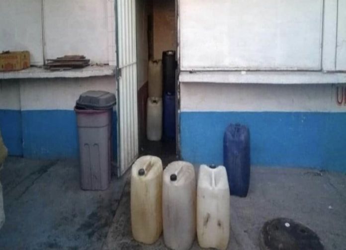 BFDFC986-9A2B-4D2D-A73C-38D43039EE4D