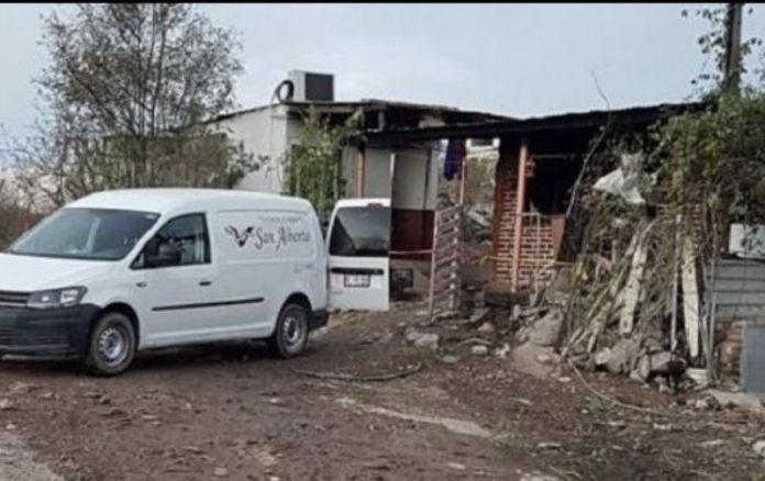 C44C990D-B2C5-4E1A-AF80-F928870B3C65