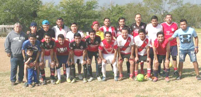 FOTO DOS NICO-OBRERA