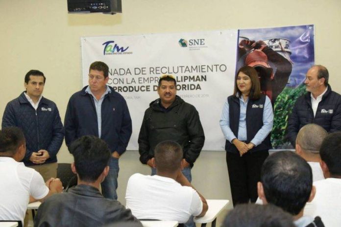 STR-011-2019.-Realizan jornada de reclutamiento, para jornaleros que buscan trabajo en EUA (2)