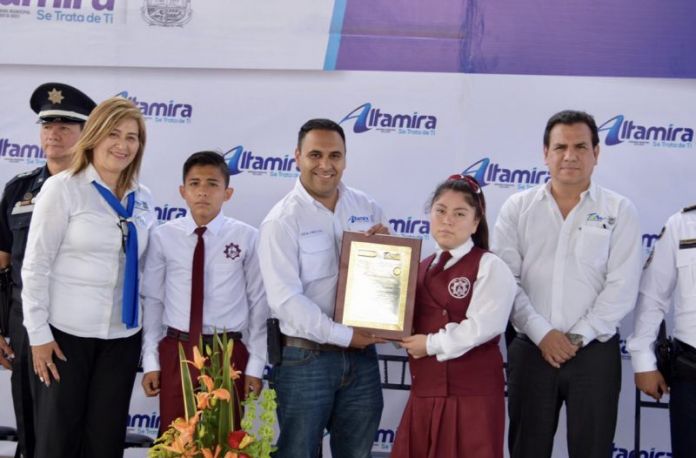 34A892AE-7028-44CA-BD71-CA68FC30C989