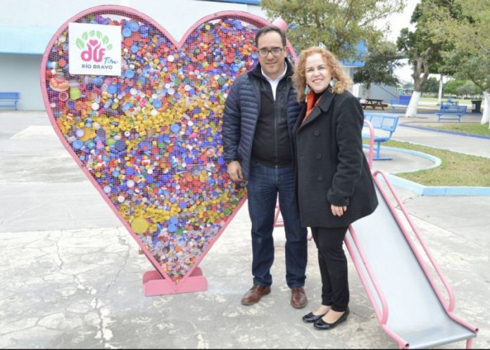 AF1253FC-C340-4248-87F1-836563CDB295