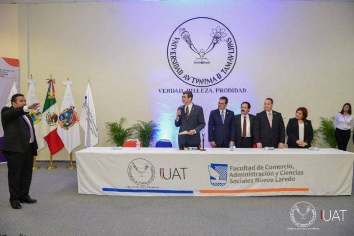 Foto_1_toma_de_protesta3