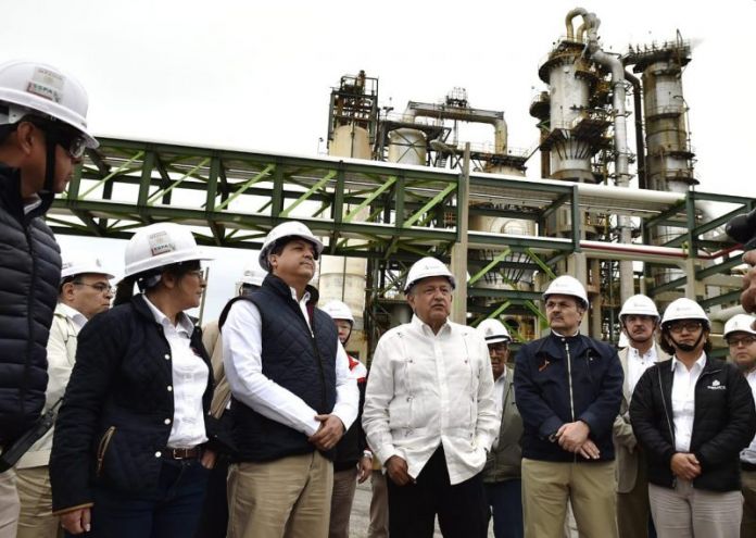 TAM-072-2019.-Realizan Presidente de la República y Gobernador recorrido en Refinería de Ciudad Madero (2)