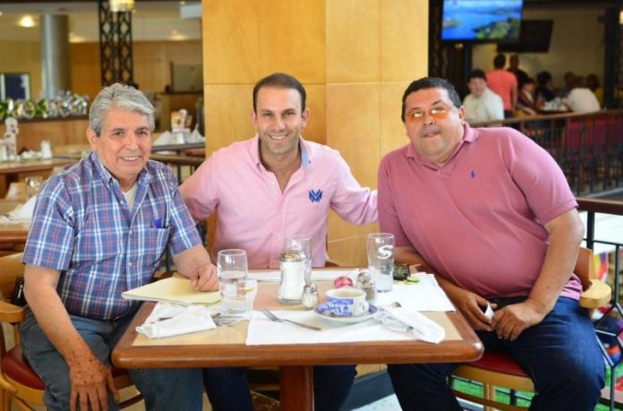 B2328EDC-0248-4C10-B4E6-CEB55E9E6763