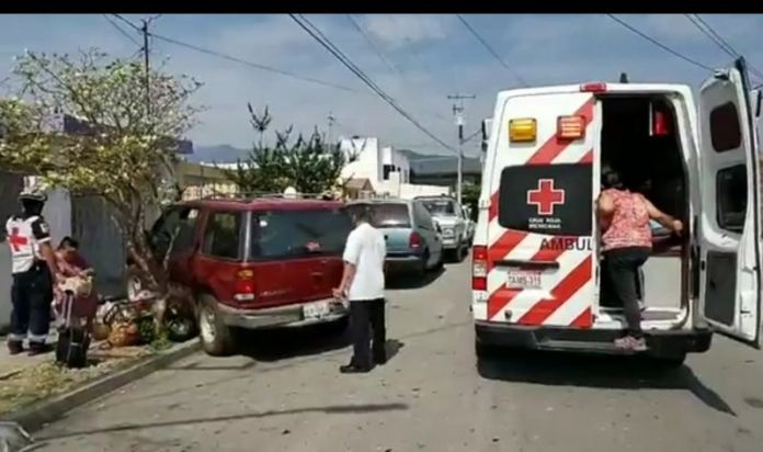 EFEA1EE8-7478-43EE-B52B-54E49AFD31E9