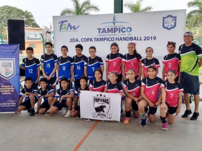 FOTO DOS1 EL HANDBALL