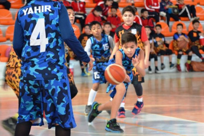 FOTO UNO1 EL BASQUETBOL