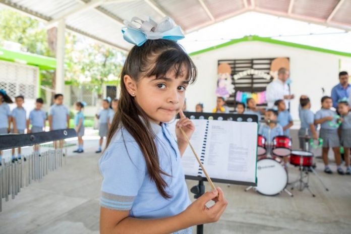 66AB0ED2-E67D-4838-B6C2-086800D2461A