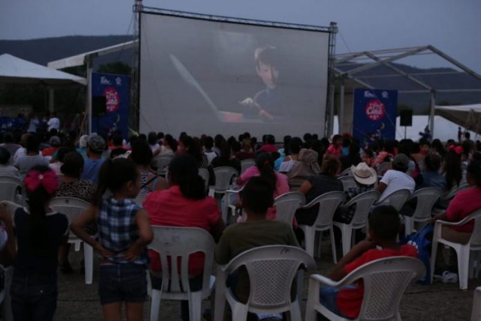 CE7E1C09-0407-4BBF-8927-A60608E01136