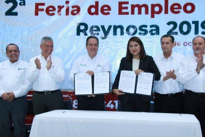 STR-060-2019.-Inauguran Feria de Empleo y arrancan programa “Medios Tiempos Laborales” para estudiantes (1)
