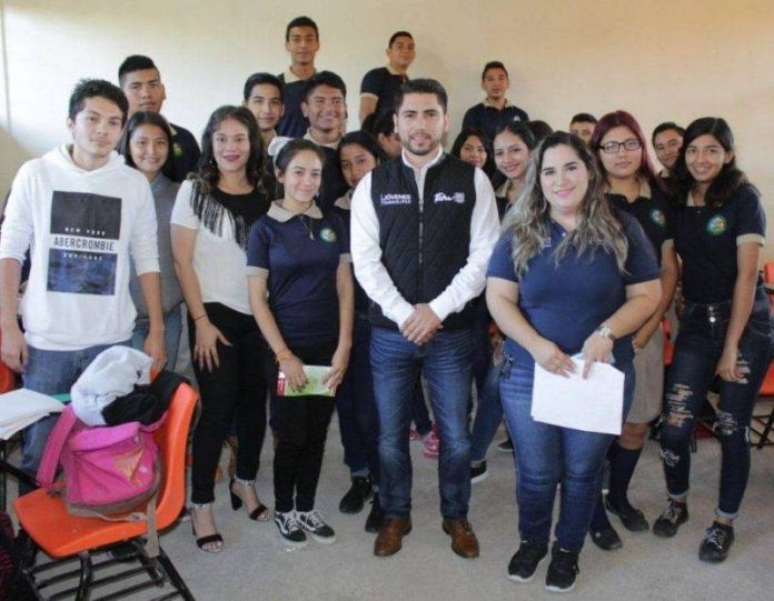 IJU-019-2019_-OfreceGobiernodeTamaulipaspláticasobrelaimportanciadelusodemétodosanticonceptivos