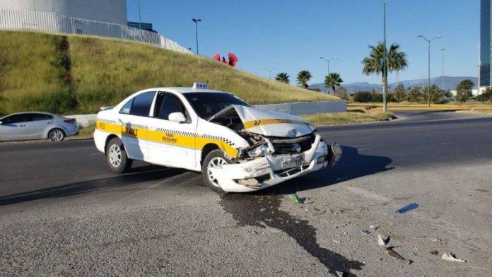 ENCONTRONAZO Encontronazo deja miles en daños