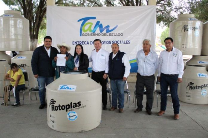 SBS-004-2020.-Gobierno de Tamaulipas y SEBIEN entrega insumos en Palmillas (9).jpg