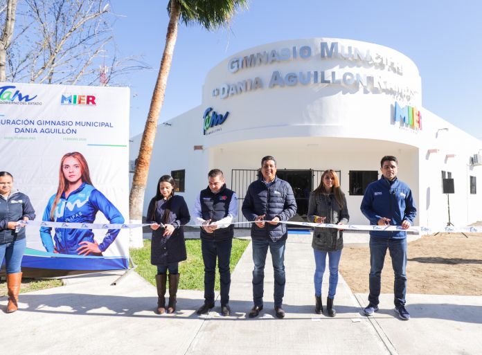 TAM-016-2020.-Inaugura Gobernador gimnasio municipal en Ciudad Mier (1).JPG