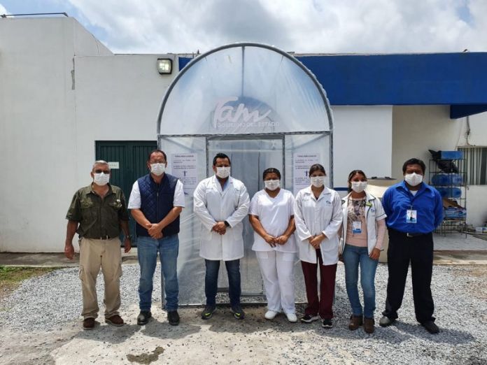 TAM-067-2020.-Se instalan en Tamaulipas 38 túneles sanitizantes en áreas del sector salud estatal. (1)