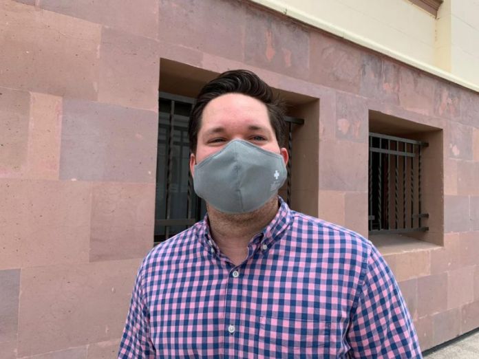 DCAFBC5B-56A0-4B06-86B4-7D1A3D130CB1