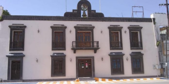 F470FD8F-68DD-40B4-94E1-8333A26C92A3