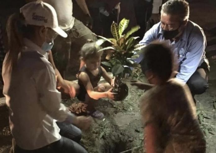 B26AE6C4-D8C6-4588-83CB-58E6BE1D4335