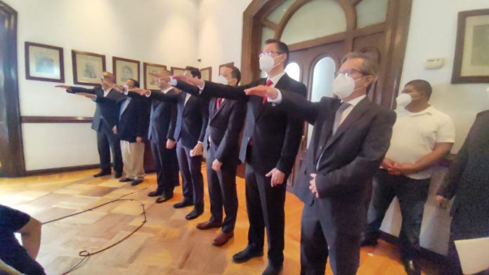 21c14529-9494-4787-81c0-73a0e7c655ef