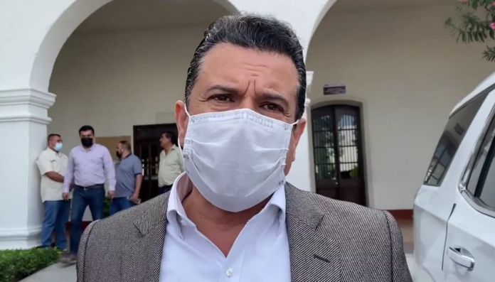 lalo gattas, fondo de capi