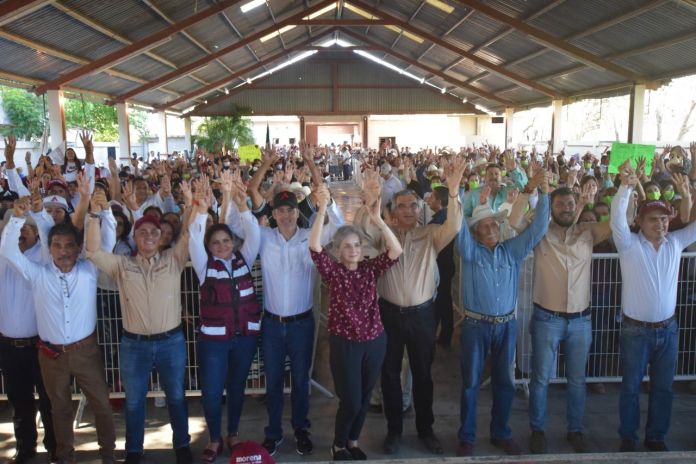 AMERICO URNAS