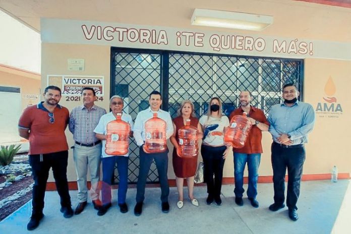 8E8BA6A4-8DE6-4110-80AB-17E0F514551C