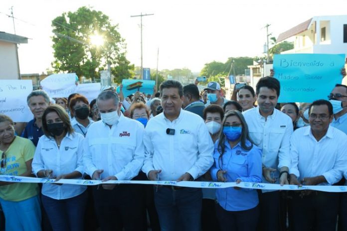 TAM-076-2022.-Otorga Gobernador Francisco García Cabeza de Vaca escrituras en el sur de Tamaulipas (1)