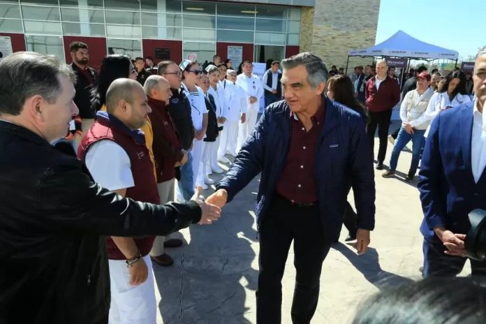 037-2025.-Evalúa gobernador seguridad en Nuevo Laredo y constata atención a repatriados (3)