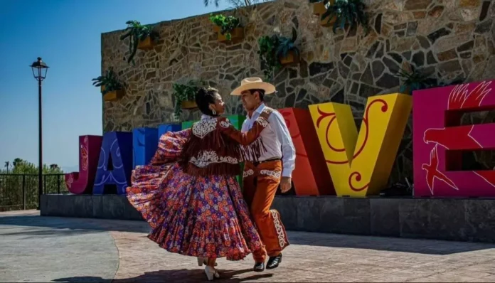 Screenshot_20250822_152648_Drive