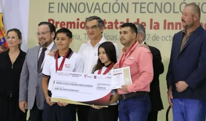 265-2025.-Entrega-gobernador-Premio-Estatal-de-Ciencias-Creatividad-e-Innovacion-Tecnologica-17-850x500
