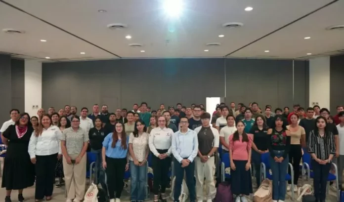 CRE-021-2025.-Fortalece-CRETAM-ensenanza-de-matematicas-con-tecnologia-1-850x500