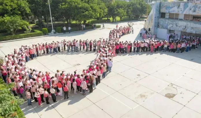 SET-186-2025.-Se-suma-sector-educativo-a-la-lucha-contra-el-cancer-de-mama-5-850x500