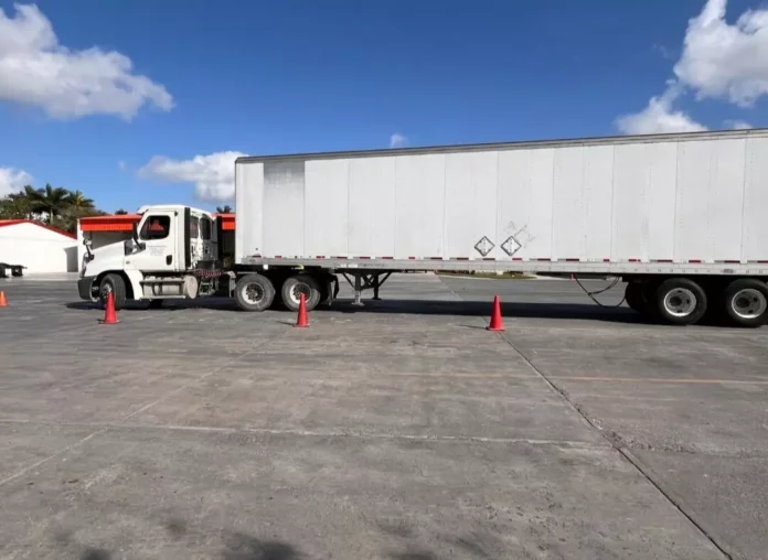 Screenshot_20251113_153608_Drive