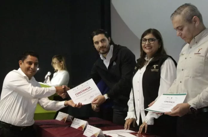 Screenshot_20251208_183821_Drive