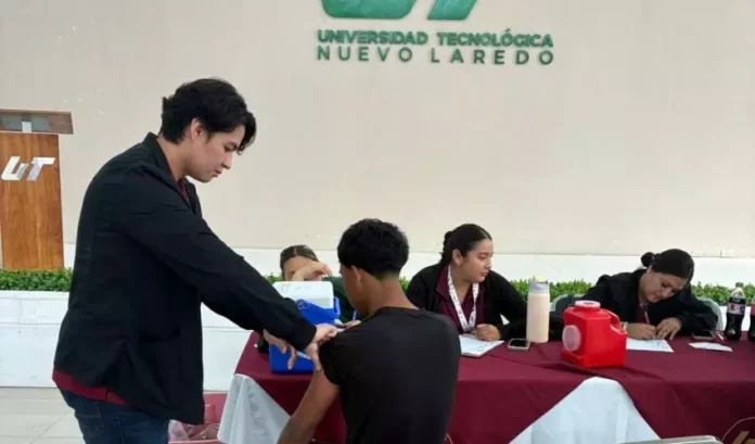 UTN-006-2026.-Impulsa-UT-Protege-UT-Nuevo-Laredo-la-salud-estudiantil-mediante-jornada-de-vacunacion-contra-el-VPH-2-850x500