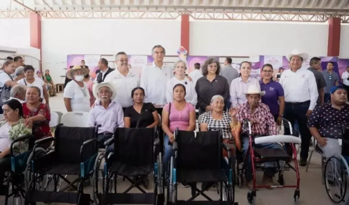 DIF-068-2026.-Americo-y-Maria-de-Villarreal-ponen-en-marcha-los-Corredores-de-la-Salud-2026-4-850x500